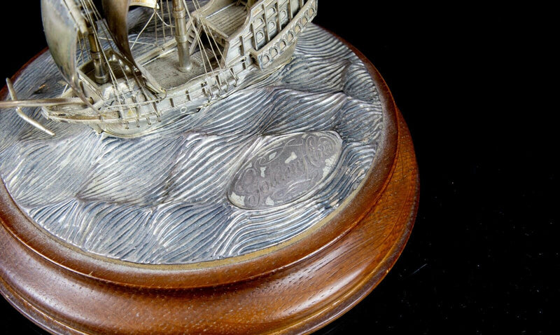 ROYAL MINT 'GOLDEN HIND' LIMITED EDITION STERLING SILVER GALLEON SHIP MODEL C.O.A.