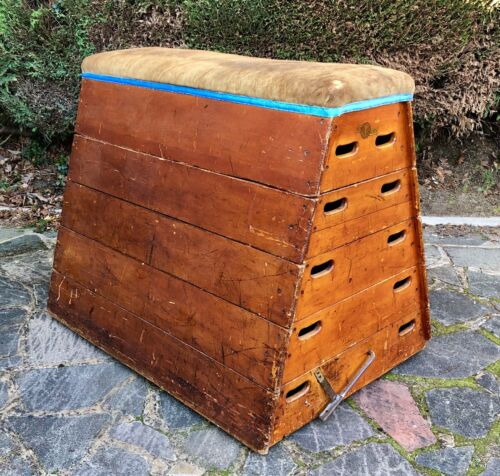 OLYMPIC GYMNASIUM Co. Ltd - VINTAGE 5-TIER SUEDE GYM VAULTING BLOCK POMMEL HORSE