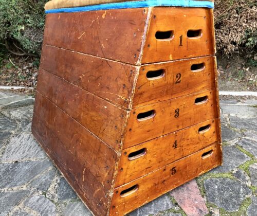 OLYMPIC GYMNASIUM Co. Ltd - VINTAGE 5-TIER SUEDE GYM VAULTING BLOCK POMMEL HORSE