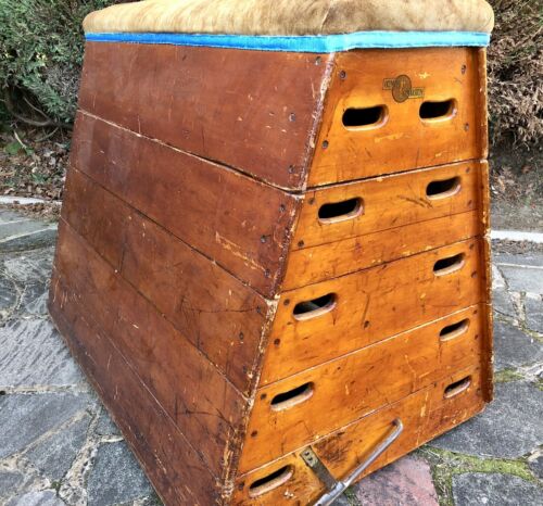 OLYMPIC GYMNASIUM Co. Ltd - VINTAGE 5-TIER SUEDE GYM VAULTING BLOCK POMMEL HORSE
