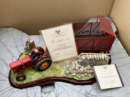 BORDER FINE ARTS 'A TIGHT TURN' LARGE LIMITED EDITION FIGURE MODEL 314/750 & COA