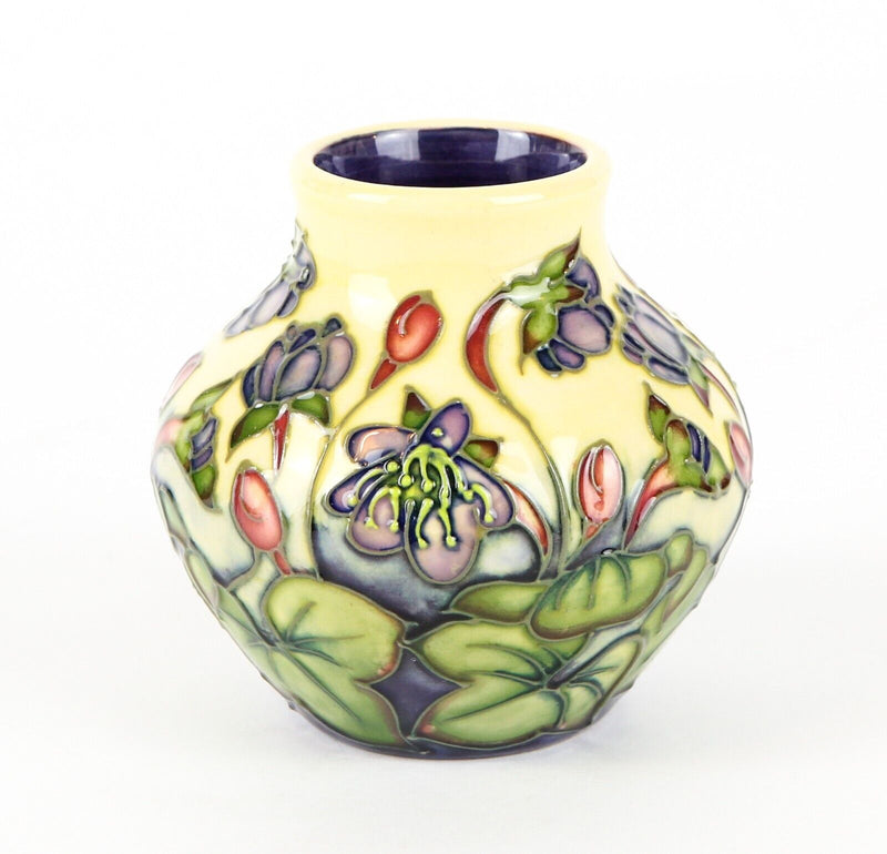 MOORCROFT POTTERY 'HEPATICA' 1999 EMMA BOSSONS FLORAL FLOWER VASE
