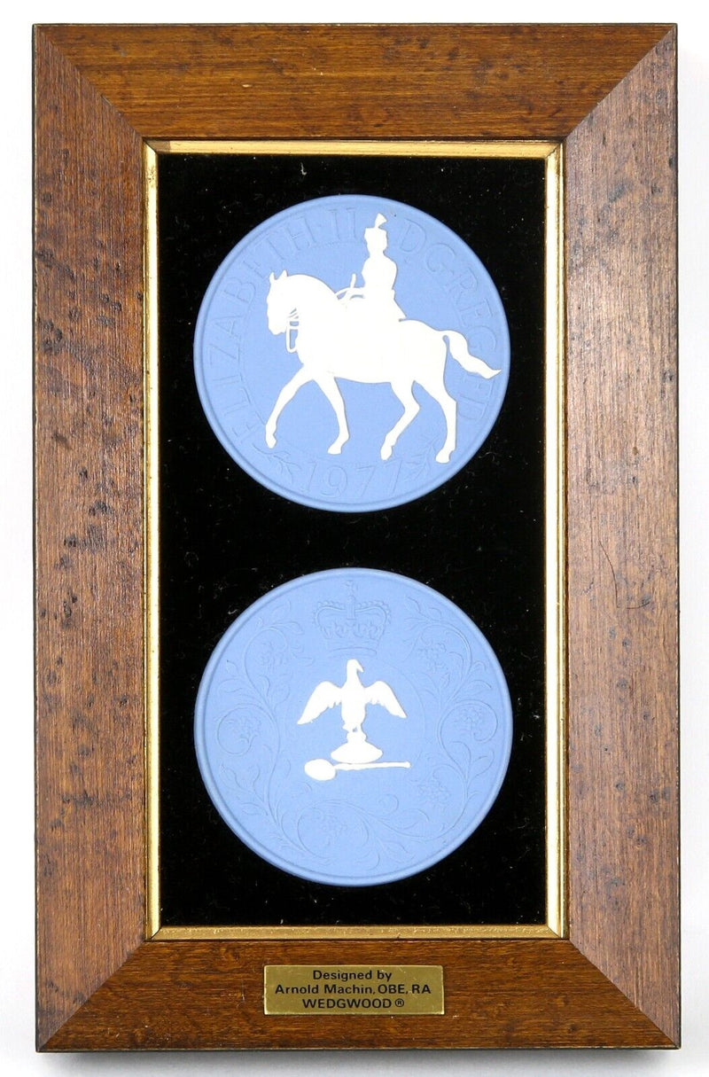 ARNOLD MACHIN, WEDGWOOD - QUEEN ELIZABETH 1977 SILVER JUBILEE JASPERWARE PLAQUES