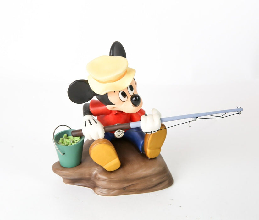 WDCC 'SOMETHIN' FISHY' DISNEY MICKEY MOUSE SIMPLE THINGS FIGURE MODEL, BOXED