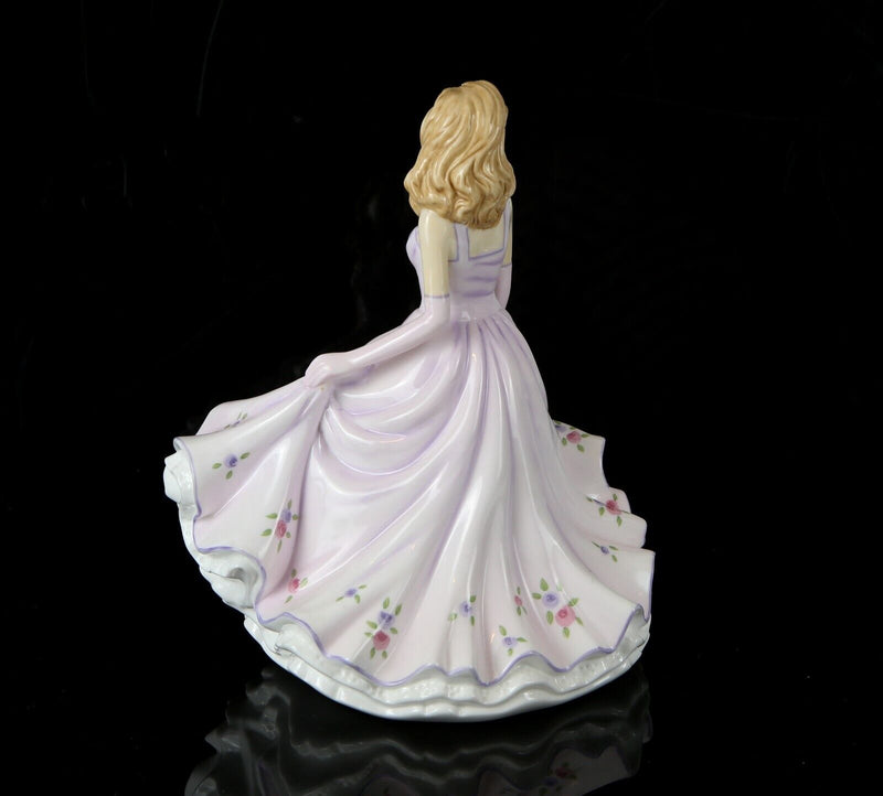 ROYAL DOULTON 'DANIELLE' GIRL LADY DRESS FIGURE MODEL HN5529