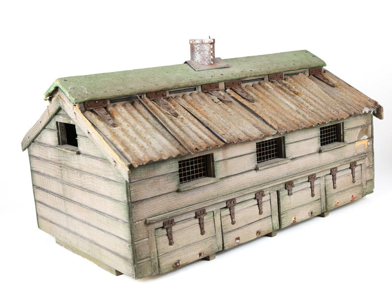 CHICKEN RUN (2000) - AARDMAN ANIMATIONS COOP HUT No.3 FILM MOVIE PROP MODEL