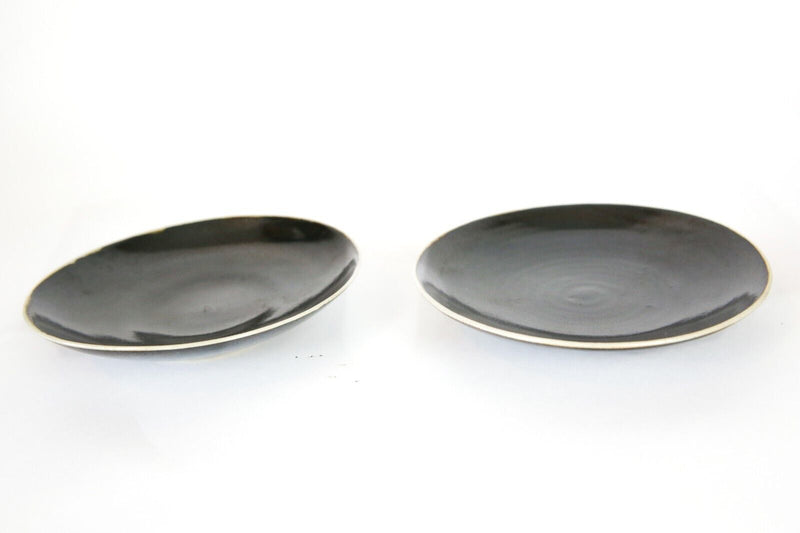 LUCIE RIE & HANS COPER - PAIR OF STONEWARE STUDIO POTTERY PLATES, CIRCA 1955
