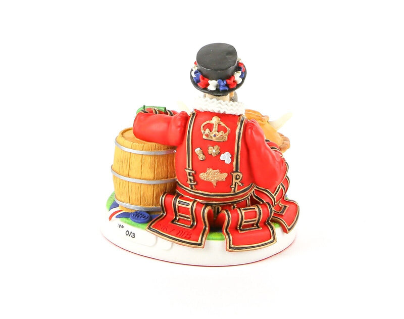 ROBERT HARROP 'DESPERATE DAN, BEEFEATER' LIMITED EDITION QUEEN'S DIAMOND JUBILEE BDMILL08